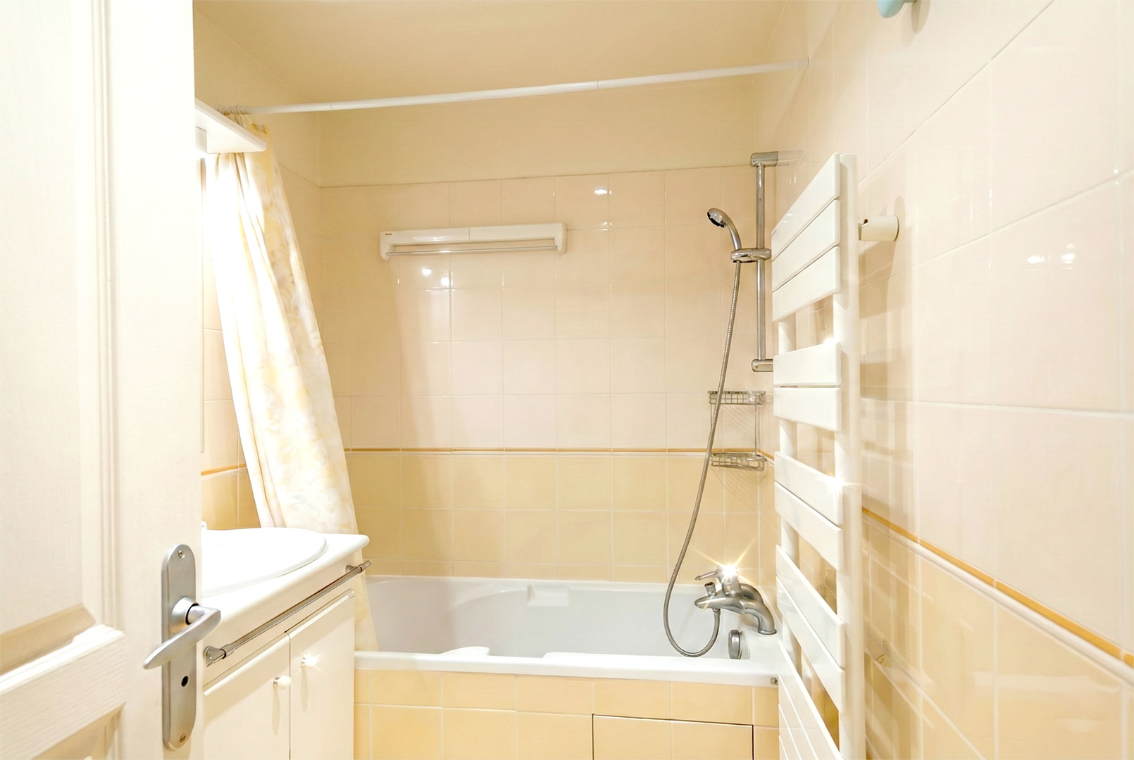 Studio Paris 16 View 9